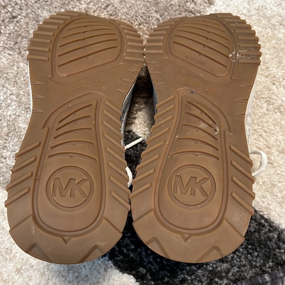 MICHAEL Michael Kors Theo Sport sneakers, soft pink, size 7.5 GUC! - Picture 6 of 9